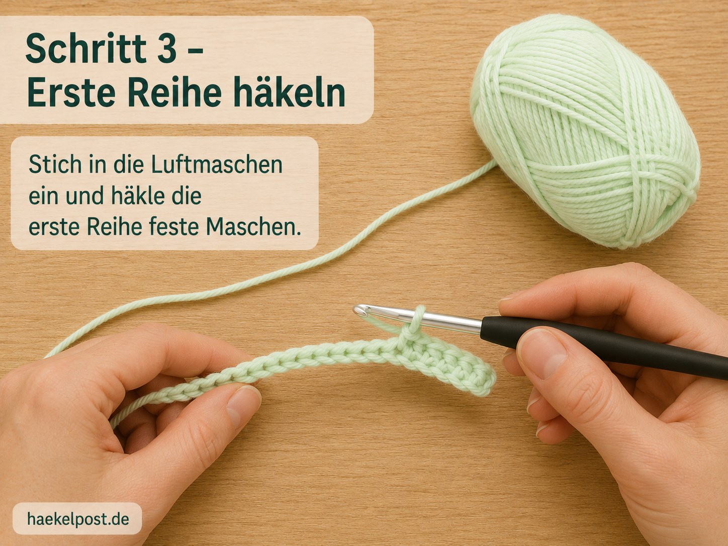 Erste Reihe feste Maschen in die Luftmaschenkette gehäkelt, Grundlage der Babydecke Anleitung