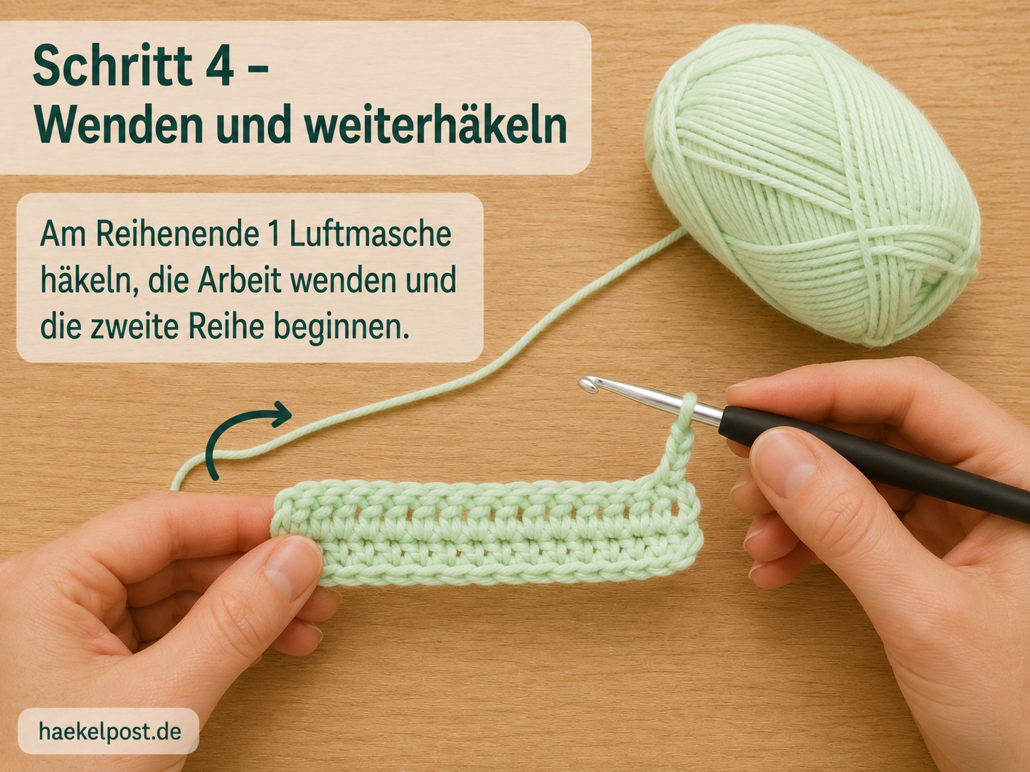 Wendeluftmasche gehäkelt, Arbeit gewendet, zweite Reihe der Babydecke beginnt
