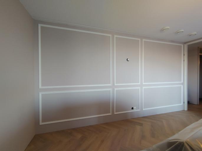 Elegantes Blockmuster an moderner Wand