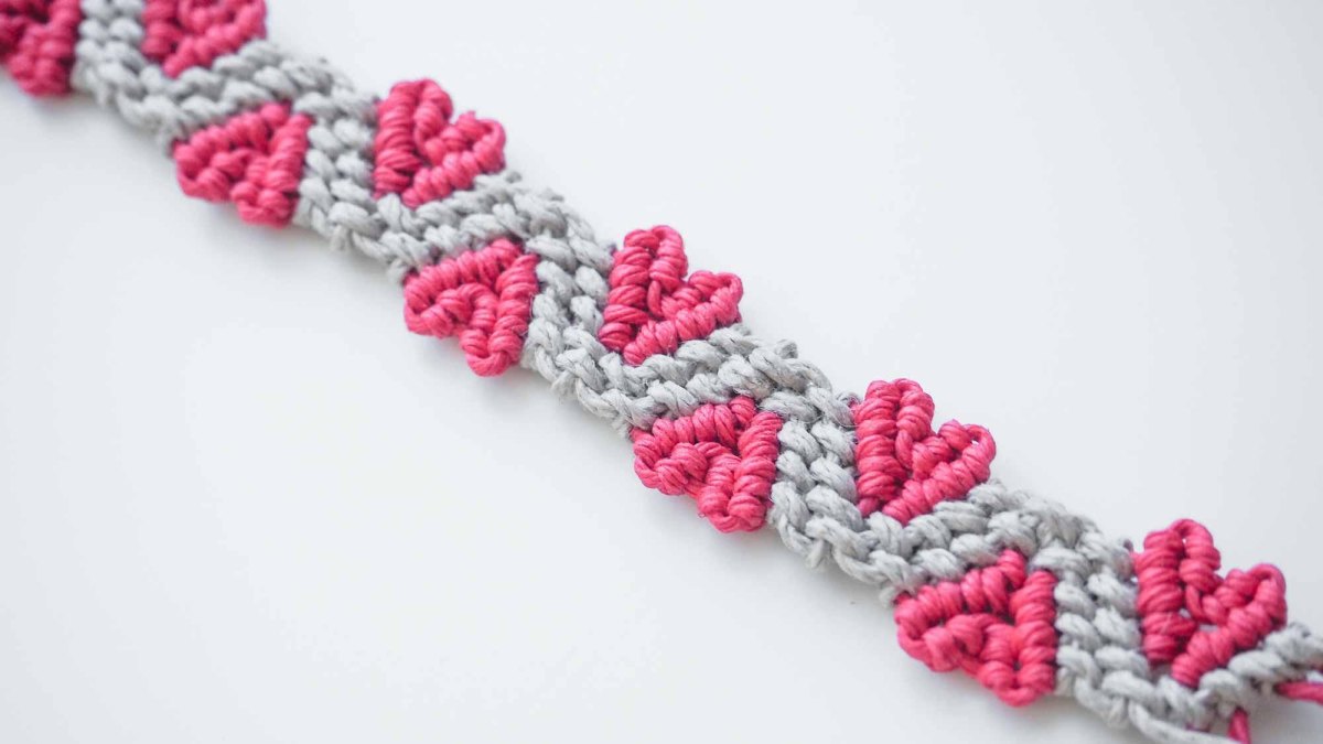 Makramee Armband Herzmuster