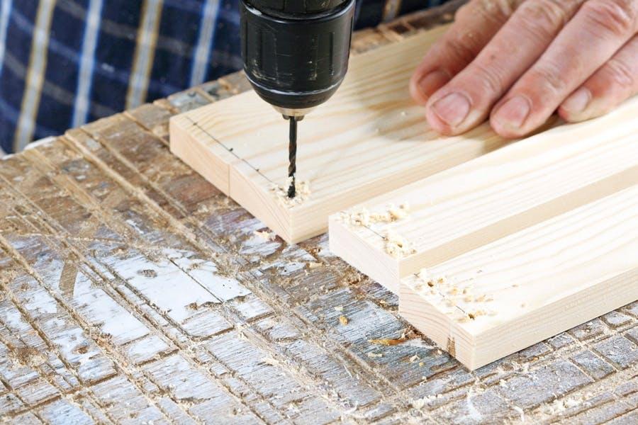 Holz vorbohren für Schraubverbindung